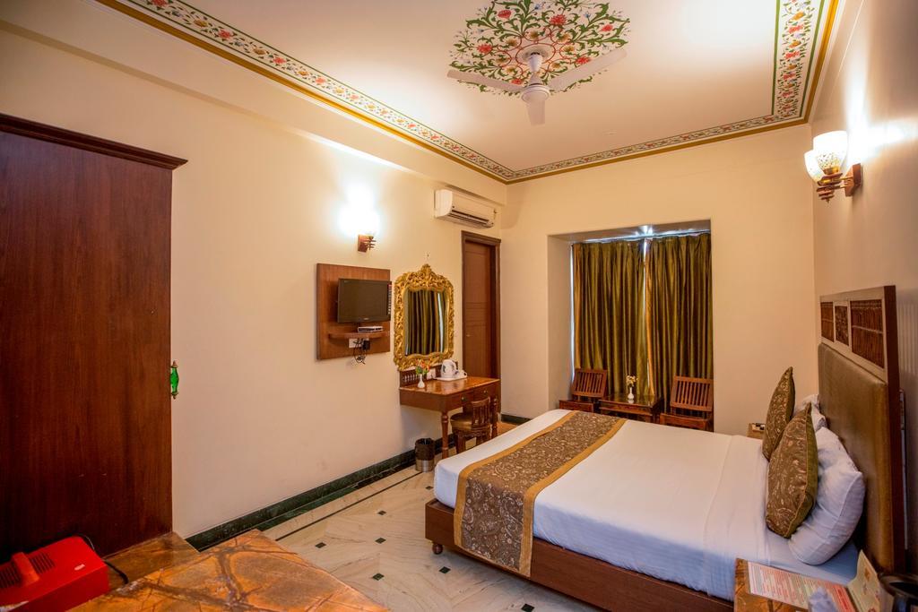 מלון ג'איפור Nahargarh Haveli-Near Train Station Metro מראה חיצוני תמונה