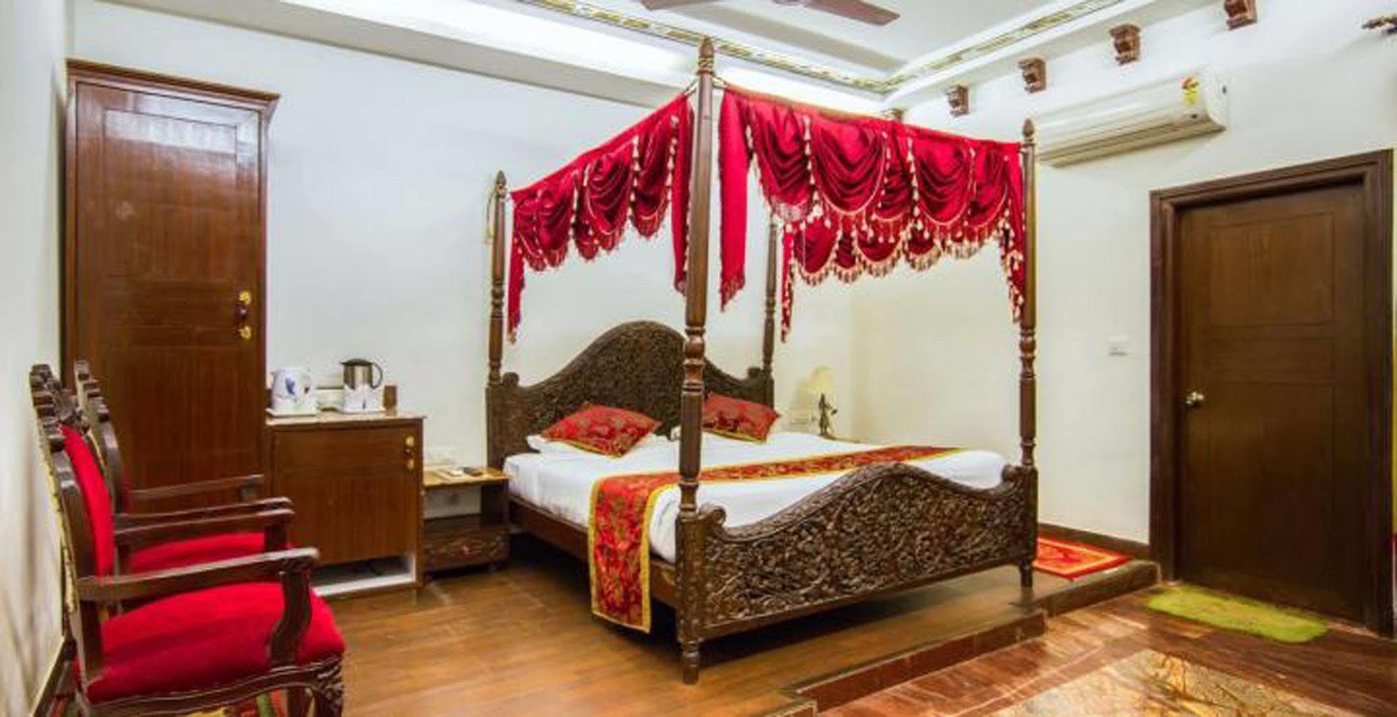 מלון ג'איפור Nahargarh Haveli-Near Train Station Metro מראה חיצוני תמונה