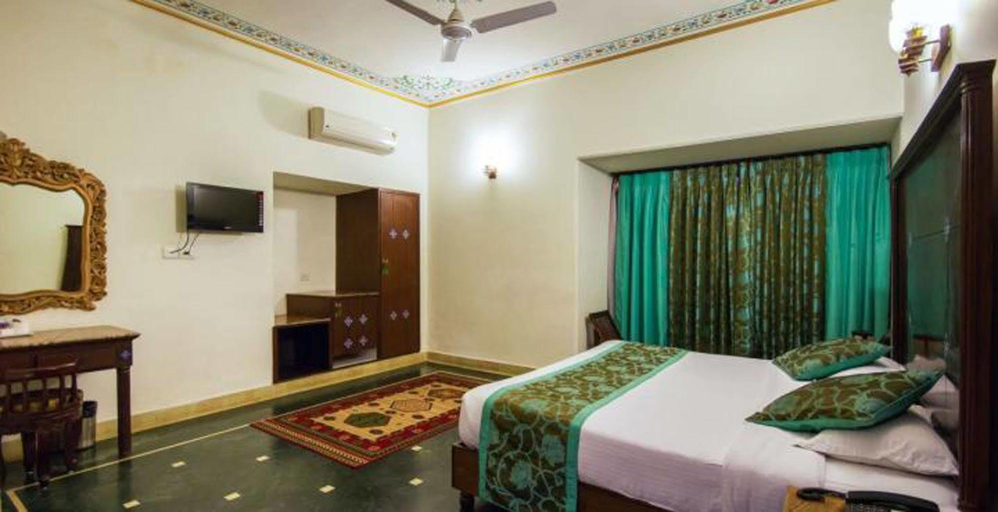 מלון ג'איפור Nahargarh Haveli-Near Train Station Metro מראה חיצוני תמונה